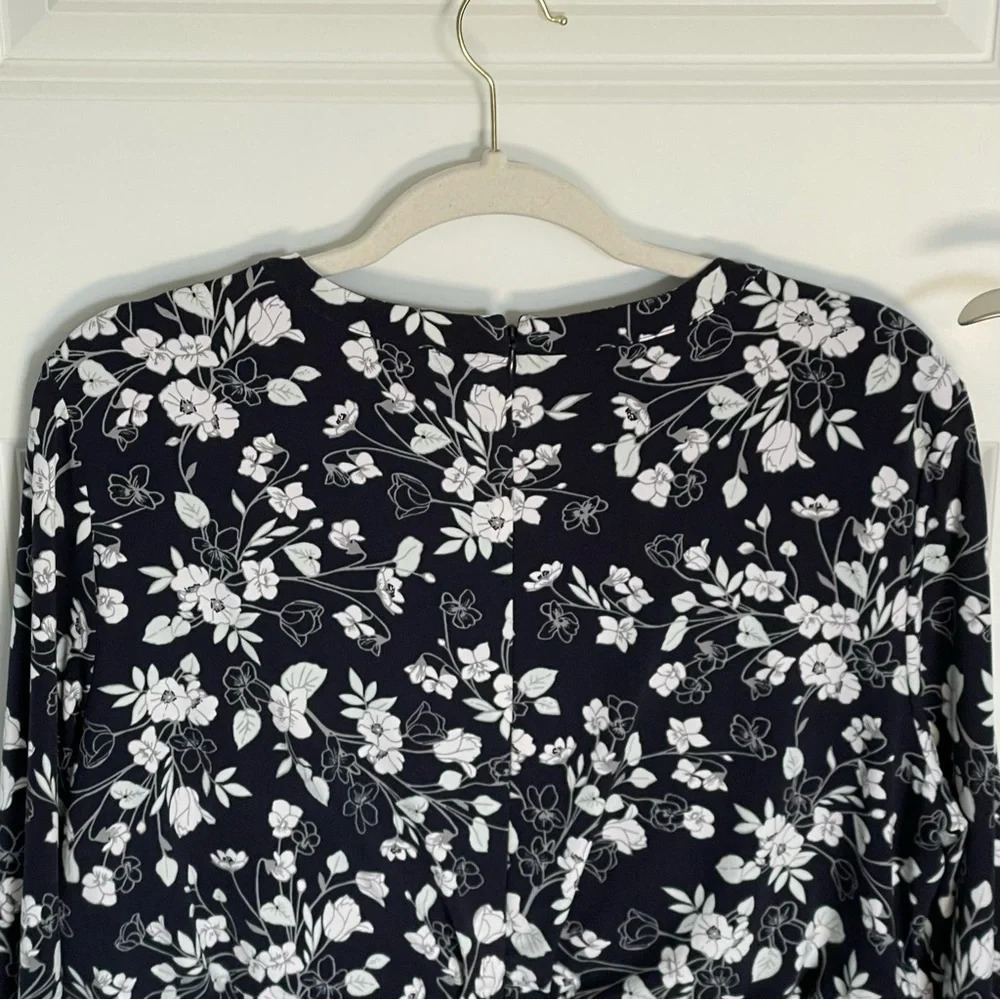 Brooks Brothers Long Sleeve Floral Dress Navy White 29737 — image 8 of 8